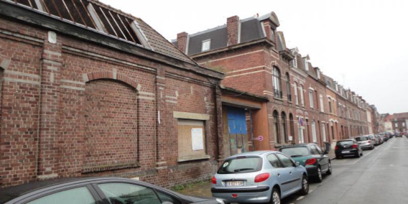 TRANSFORMATION D'UNE ANCIENNE USINE A TOURCOING EN TROIS GRANDS LOGEMENTS